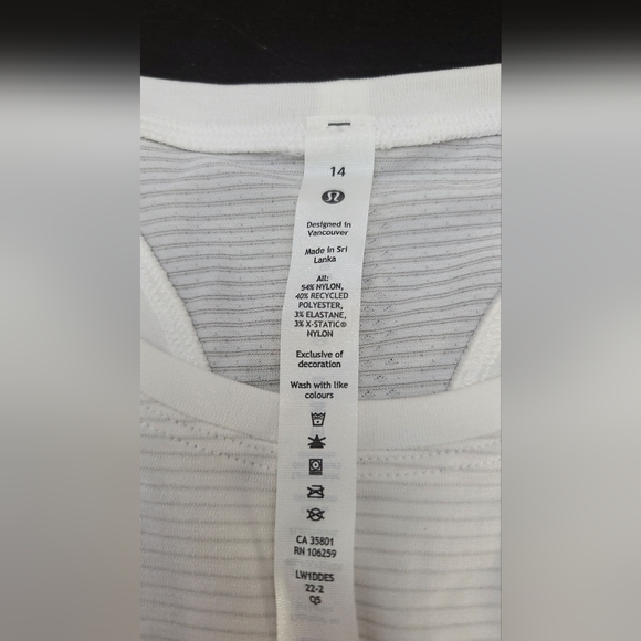 NWT Lululemon Swiftly Tech High Neck Tank 2.0 Race Length - White, Size 14 - Picture 3 of 4